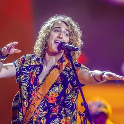 Manel Navarro cantando en primer ensayo de Eurovisión 2017