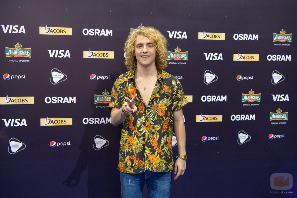 Manel Navarro en el photocall después del segundo ensayo