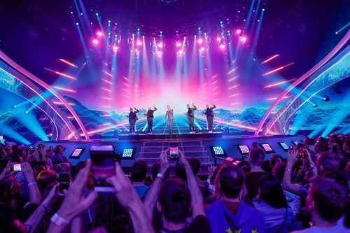 Robin Bengtsson (Suecia) en la Primera Semifinal de Eurovisión 2017