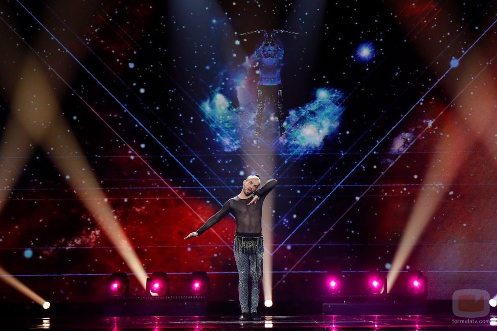 Slavko Kalezic (Montenegro) en la Primera Semifinal de Eurovisión 2017