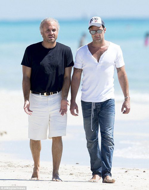 Escena de Ricky Martin y Édgar Ramírez en 'The Assassination of Gianni Versace: American Crime Story'