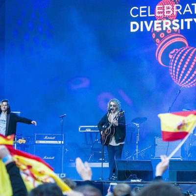 Manel Navarro actúa en el Eurovillage en el Festival de Eurovisión 2017