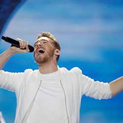 Nathan Trent (Austria) en la Segunda Semifinal de Eurovisión 2017