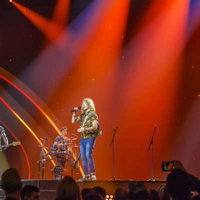 Manel Navarro y su banda en el ensayo general de Eurovisión 2017