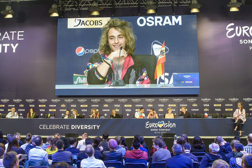 Manel Navarro en la rueda de prensa del Big Five del Festival de Eurovisión 2017