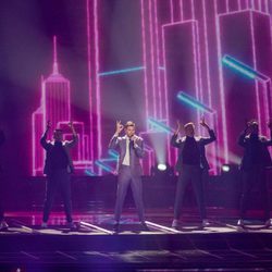 Robin Bengsston (Suecia) en la Final de Eurovisión 2017