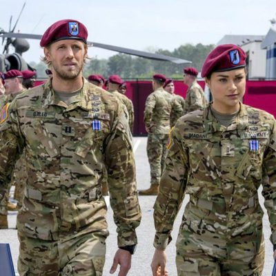 Matt Barr y Christina Ochoa, en 'Valor'
