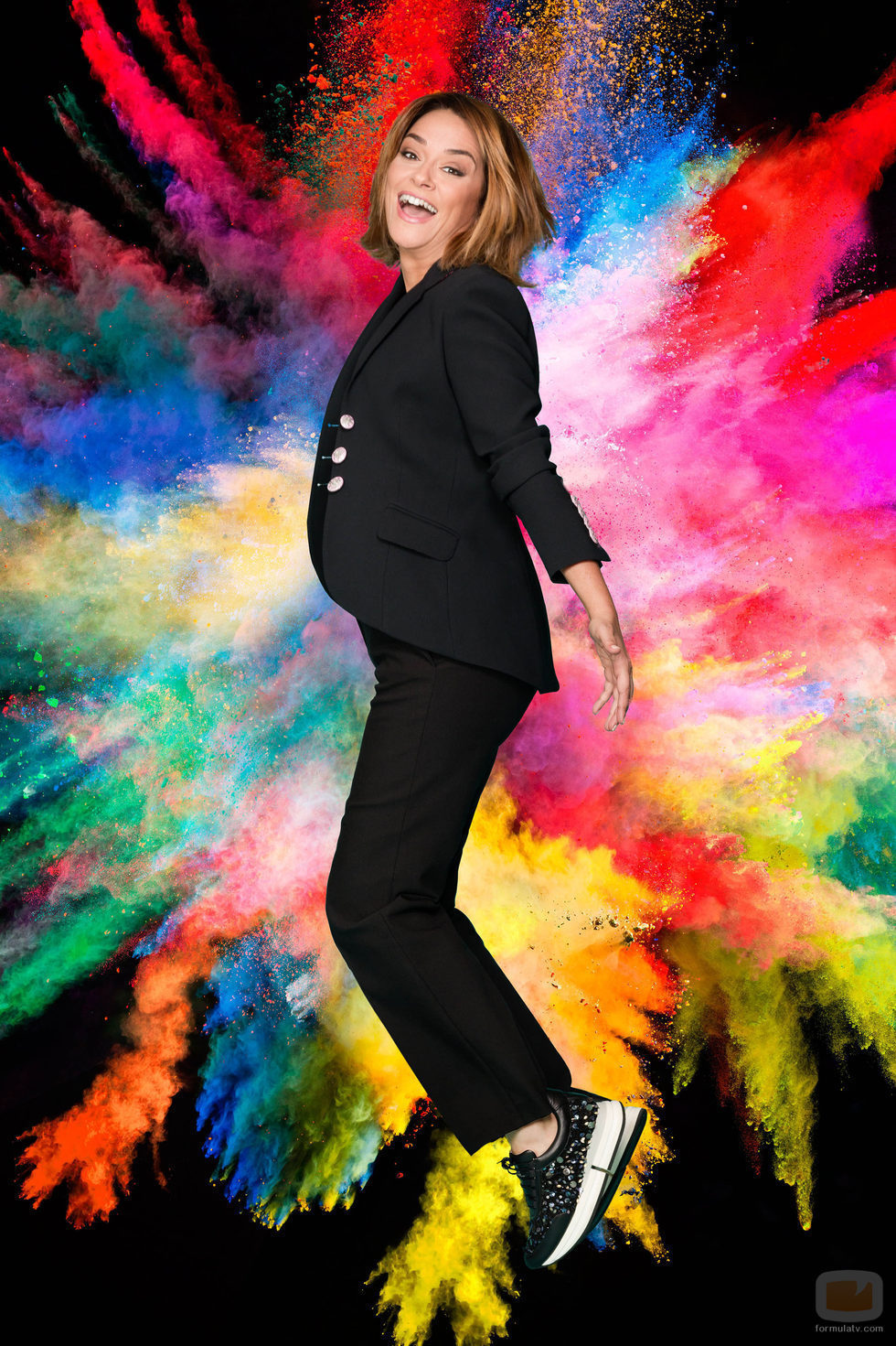Toñi Moreno junto a una explosión de colores en 'Viva la vida'