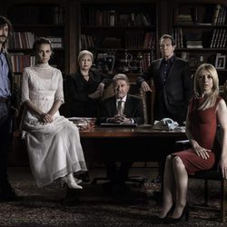 Elenco al completo de 'El Ministerio del Tiempo' en su tercera temporada
