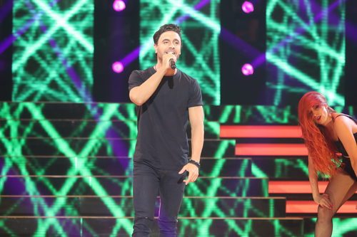 Adrián Rodríguez imita a Luis Fonsi en la final de 'Tu cara no me suena todavía'