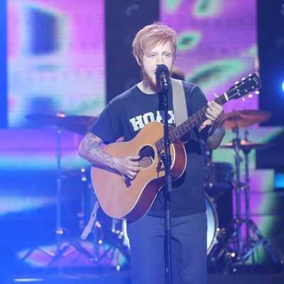 Manel Navarro imita a Ed Sheeran en la final de 'Tu cara no me suena todavía'