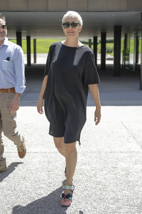 Eva Hache en la capilla ardiente de David Delfín en el Museo del Traje de Madrid