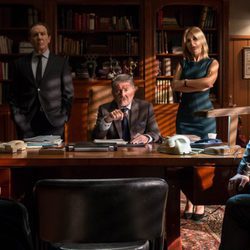 La patrulla en el capítulo "Tiempo de espías" de 'El Ministerio del Tiempo'