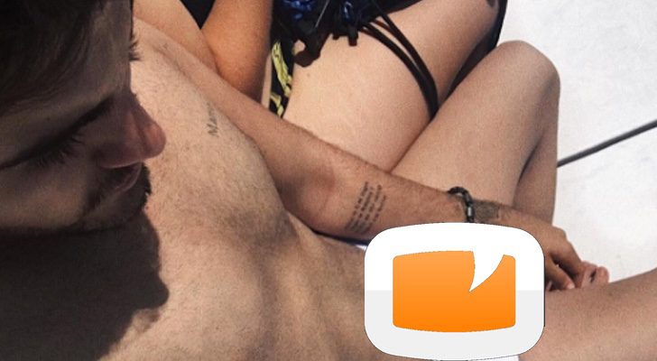 Maverick posa muy sugerente marcando paquete