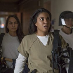 Jessica Pimentel, armada hasta los dientes, en la quinta temporada de 'Orange is the New Black'