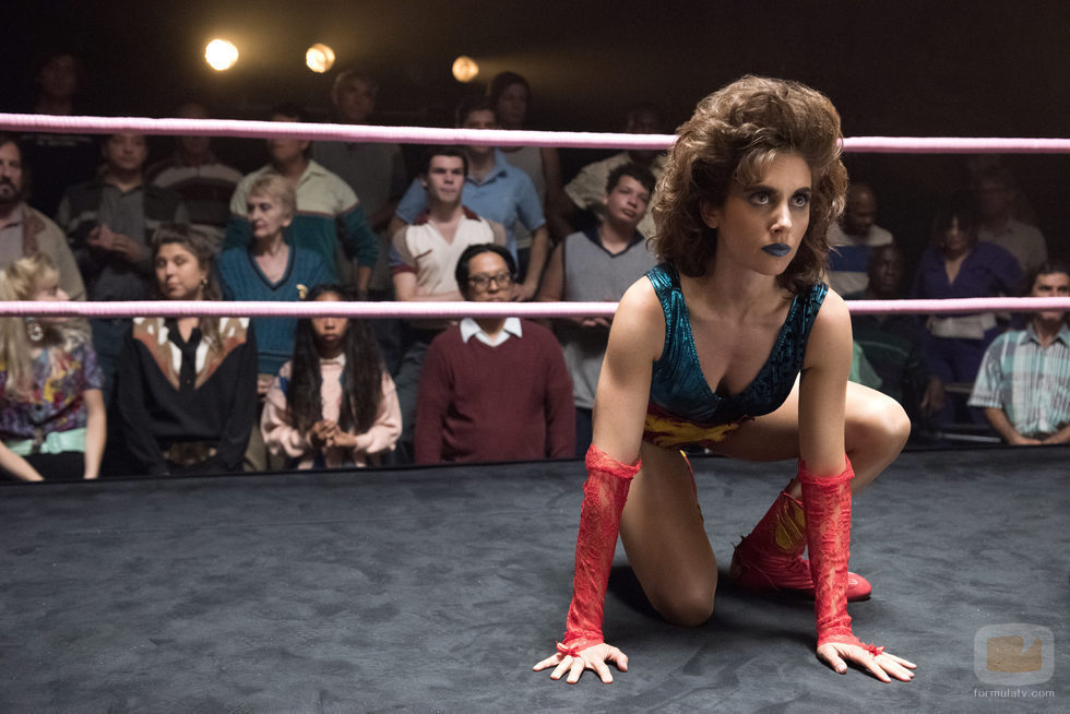 Alison Brie en el primer capitulo de la primera temporada de 'GLOW'