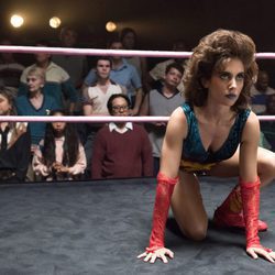 Alison Brie en el primer capitulo de la primera temporada de 'GLOW'