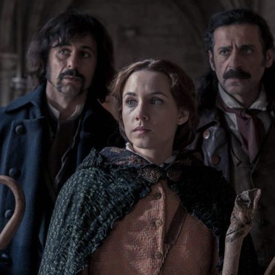 Hugo Silva, Nacho Fresneda y Aura Garrido en 'El Ministerio del Tiempo' de TVE