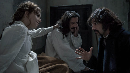 Aura Garrido, Nacho Fresneda y Hugo Silva en una de sus aventuras en 'El Ministerio del Tiempo'
