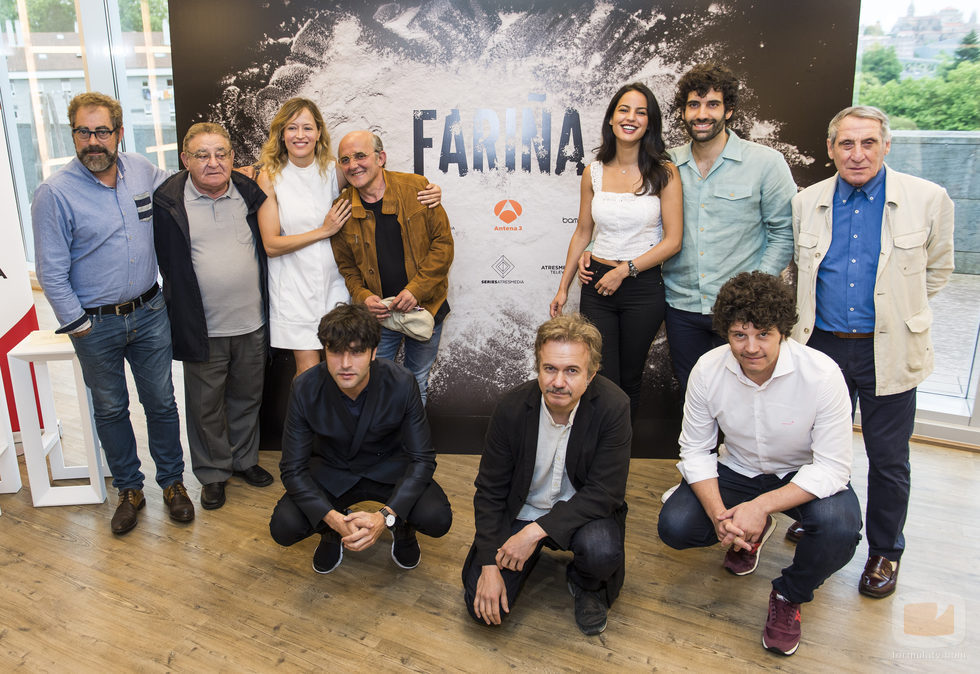 El elenco de 'Fariña' durante la rueda de prensa III