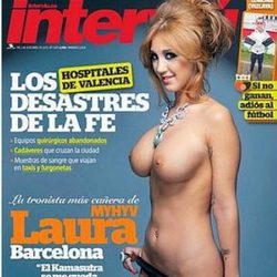 Laura Barcelona ('MYHYV') desnuda en la portada de la revista Interviú