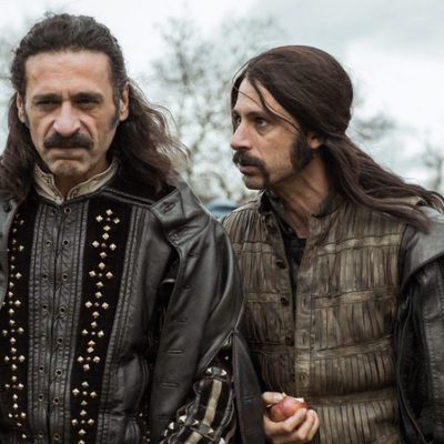 Nacho Fresneda y Hugo Silva, durante una de sus aventuras en 'El Ministerio del Tiempo'
