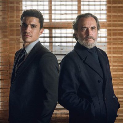 Álex González y José Coronado posan para 'Vivir sin permiso'