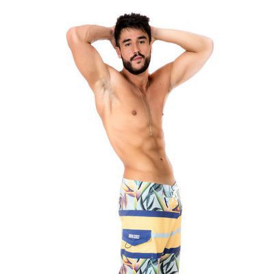 Igor posa en bañador en su regreso a la casa Shore como concursante de MTV 'Super Shore 3'
