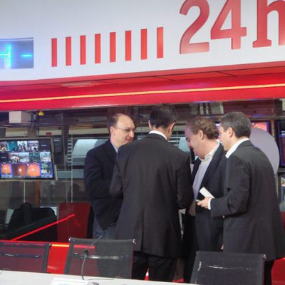 Juan Pedro Valentín, Fran Llorente, Vicente Vallés y Javier Pons en el Canal 24 Horas.