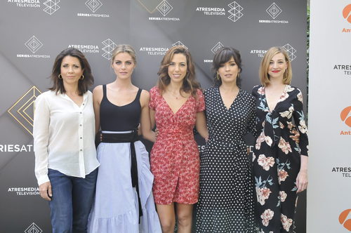 Las cinco protagonistas de 'Tiempos de guerra'