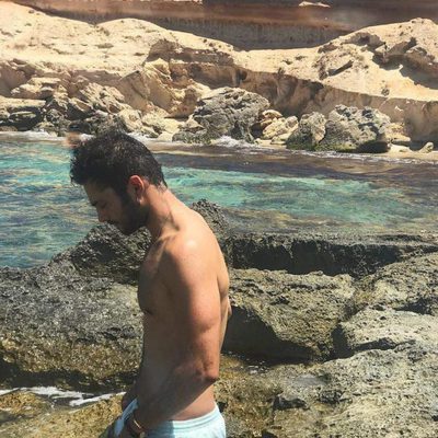 Rubén Bernal ('El secreto de Puente Viejo') posa sin camiseta en sus redes sociales