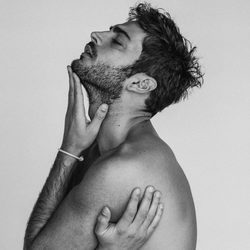 Rubén Bernal ('El secreto de Puente Viejo') posa desnudo en sus redes sociales