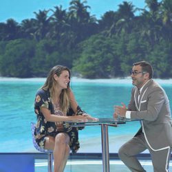 Laura Matamoros con Jorge Javier Vázquez en la final de 'Supervivientes 2017'