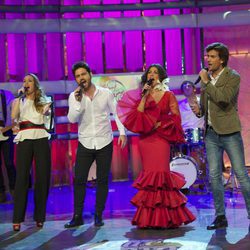 Fran Dieli cantando en '¡Qué tiempo tan feliz!'