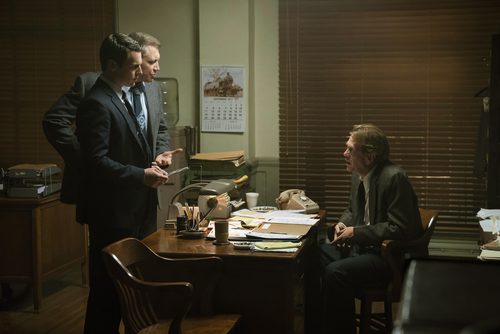 Jonathan Groff (Holden Ford), Holt McCallany (Bill Tench) y Cotter Smith (Shepard) en 'Mindhunter'