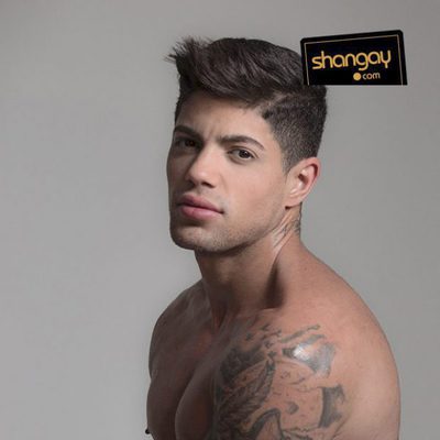 David Lafuente (ex miembro de Auryn) posa desnudo para la revista Shangay