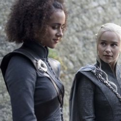 Missandei y Daenerys en el 7x04 de 'Juego de Tronos'