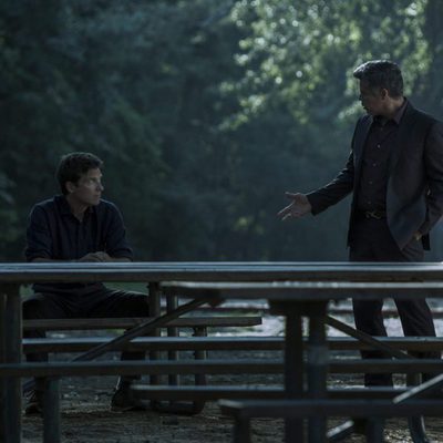 Marty Byrde en una conversación en 'Ozark'
