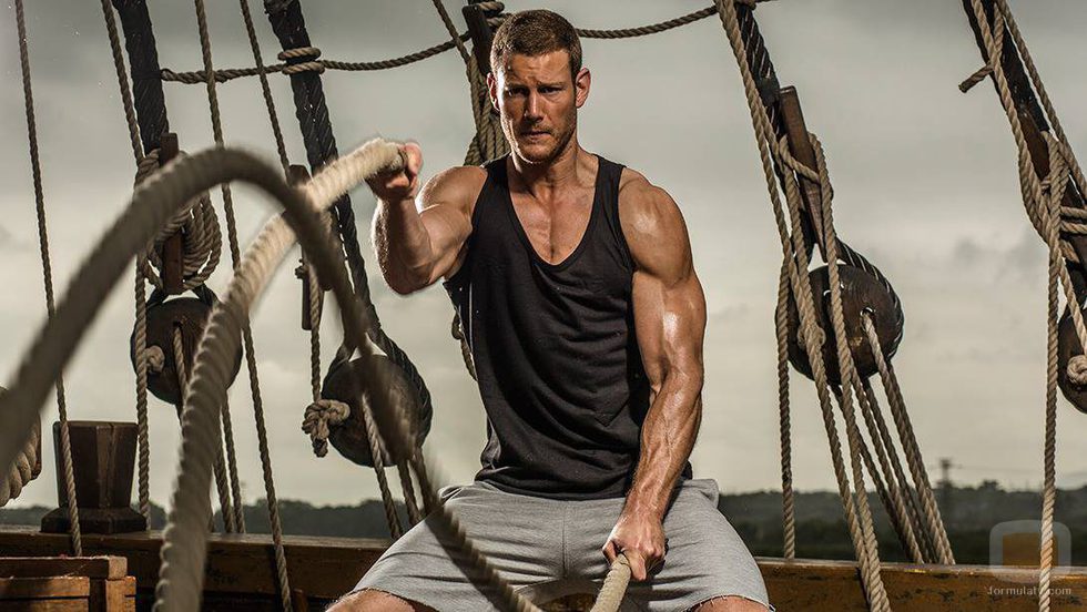 Tom Hopper ('Juego de tronos') posa muy sexy en la revista Men's Health