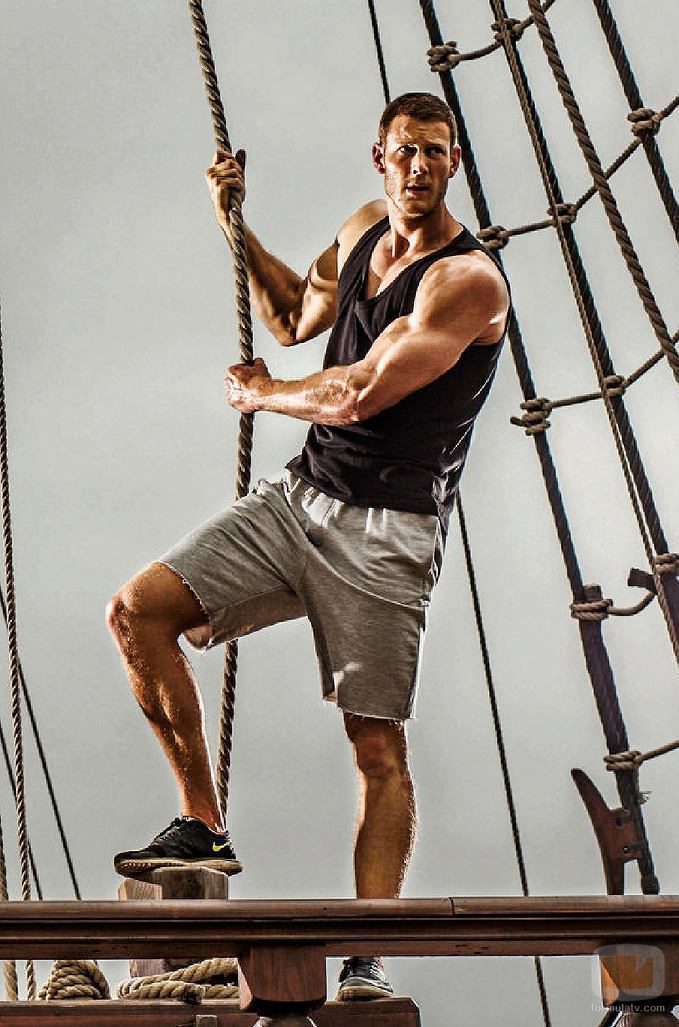 Tom Hopper, actor de 'Juego de tronos', posa muy sexy para la revista Men's Health