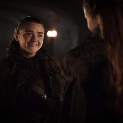 Arya Stark y Sansa Stark en el 7x04 de 'Juego de Tronos'