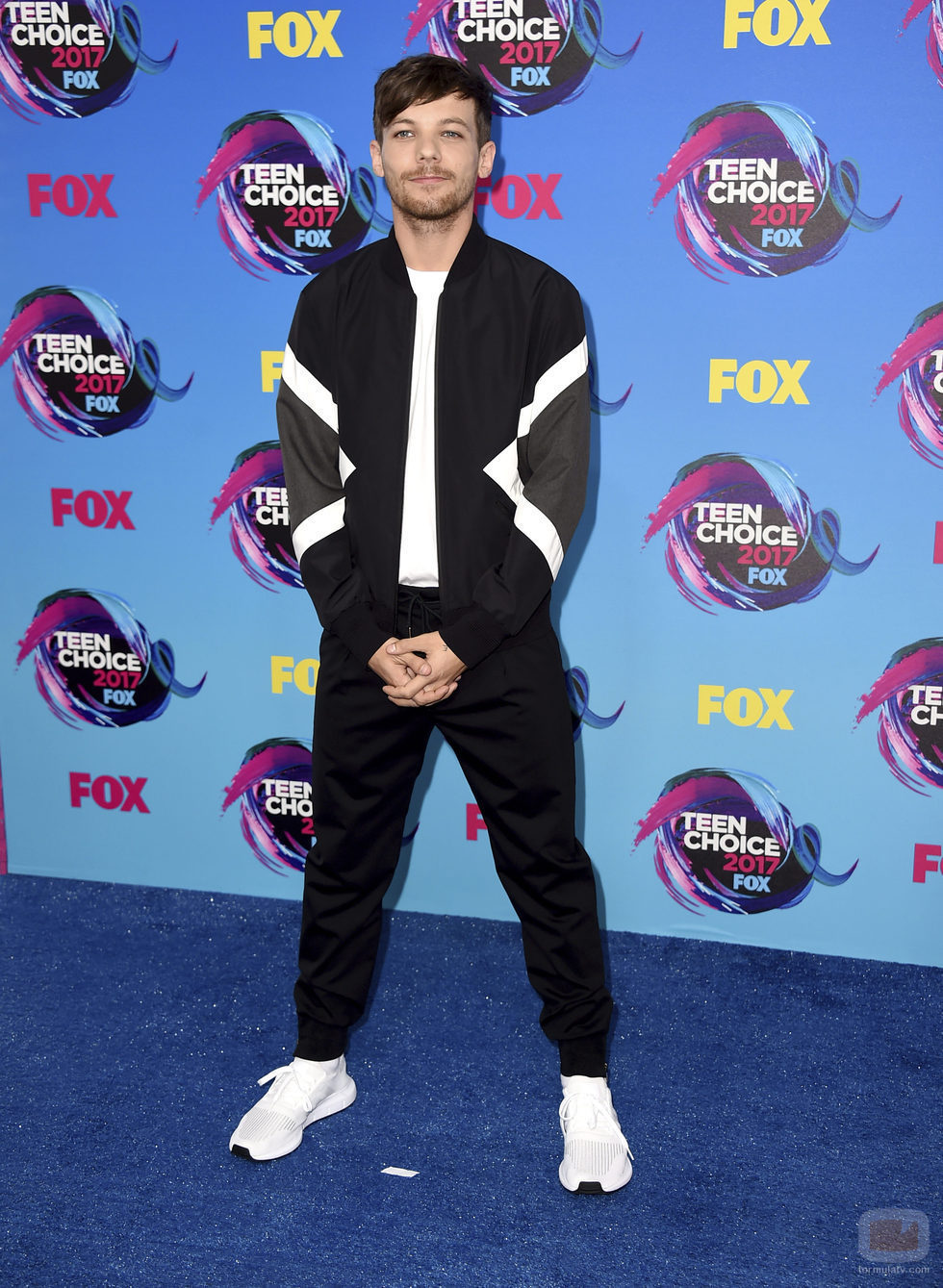 Louis Tomlinson en los Teen Choice Awards 2017