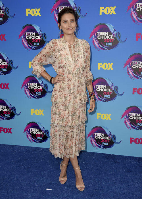 Paris Jackson en los Teen Choice Awards 2017
