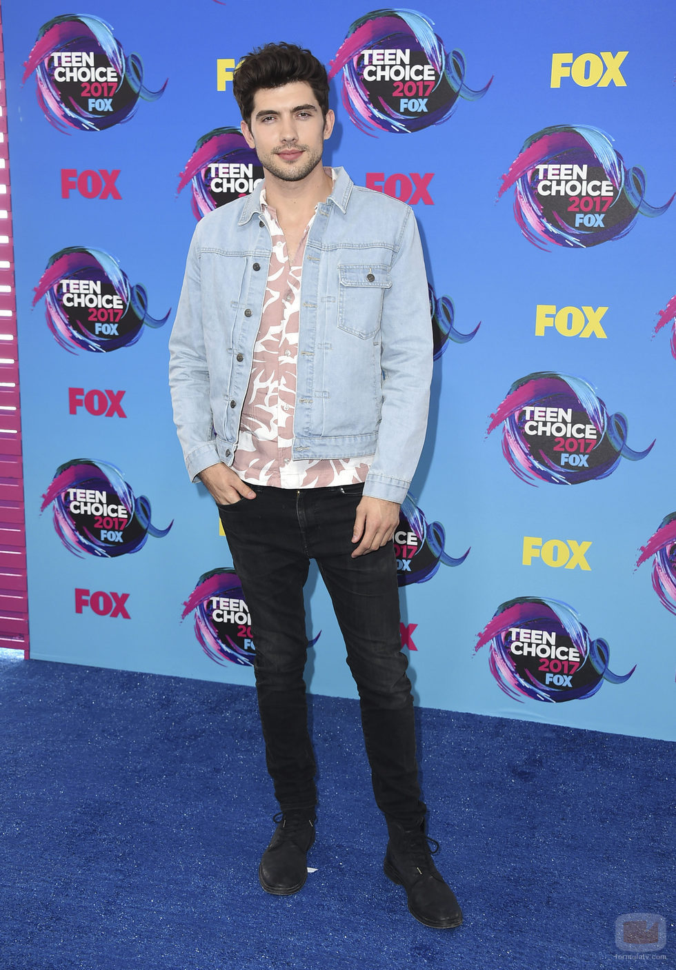 Carter Jenkis en los Teen Choice Awards 2017