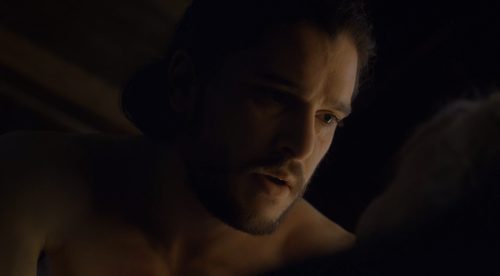Jon Snow en la escena de sexo del 7x07 de 'Juego de Tronos'