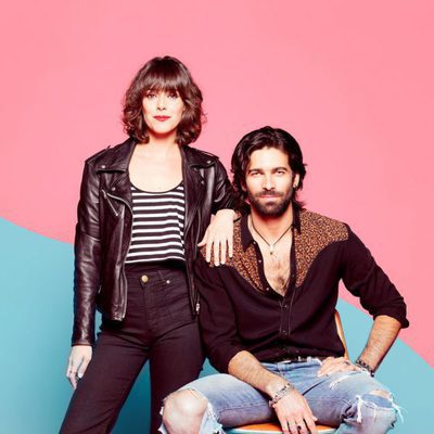 Belén Cuesta y Rubén Cortada en las fotos promocionales de 'Ella es tu padre'