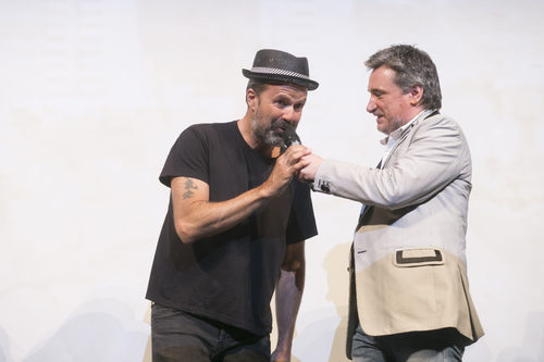 Pau Donés y Joseba Fiestras en el estreno de 'Estoy vivo'