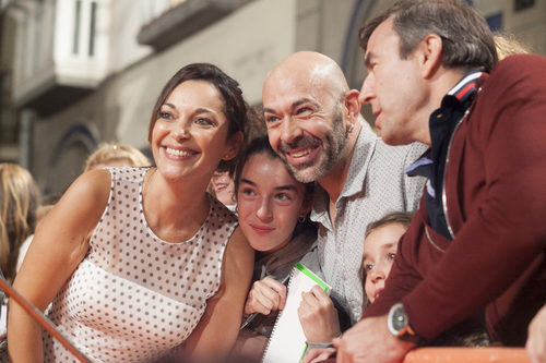 Cristina Plazas, de 'Estoy vivo', posa junto a sus fans en el FesTVal