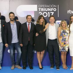 Manuel Martos, Joe Pérez-Orive, Roberto Leal, Noemí Galera y Mónica Naranjo posan en la presentación de 'OT 2017'