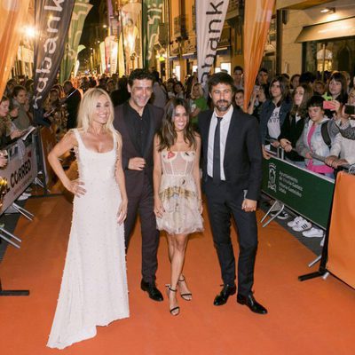 Cayetana Guillén, Nacho Fresneda, Macarena García y Hugo Silva, de 'El Ministerio del Tiempo', posan juntos en el FesTVal